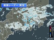 関東　帰宅時間も雨で空気冷たく　明日26日の午後は雨風強まる