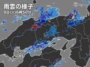 鳥取県で昼前まで猛烈な雨が続く　道路冠水や河川氾濫に厳重警戒        