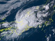 台風6号は熱帯低気圧に　強い雨には引き続き警戒        