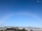 白虹が出現　霧の中にうっすらと白いアーチ　長野・松本