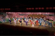 総勢約60名の芸妓舞妓たちが魅せる京都の春の風物詩　令和六年　第百五十回記念公演「都をどり」を開催　～『都をどり百五十回源氏物語舞扇』～
