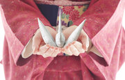 日本の伝統的なシンボル「折り鶴」をバルーンに「ORIZURU HAPPY BALLOON（折り鶴ハッピーバルーン）」の新製品を発表！