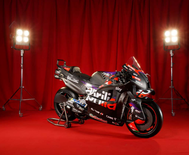 画像：2024年シーズンのaprilia racingがキックオフ MotoGPのトップレベルで戦うためのRS-GP 24を発表