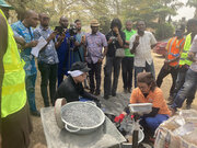 日本の技術が西アフリカの道路を救う！愛亀とともに道路維持補修の現地実証を実施