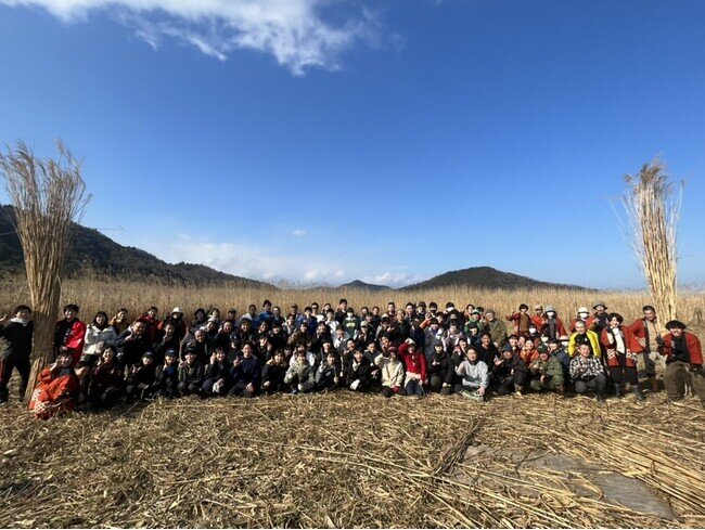 画像：2025年大阪・関西万博へ 滋賀県「ヨシ刈り」ボランティア活動に参加