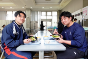 【東京農業大学】東京農大ガストロノミーとして網走産ホタテガイを世田谷キャンパスの学生たちに提供　～“中国禁輸措置”に“ホタテバイト”、網走の課題と味を共有～