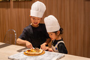【新宿プリンスホテル】ゴールデンウィーク企画お子さまが主役の「食」の体験イベント「ランチブッフェ付きピザ作り体験」を開催