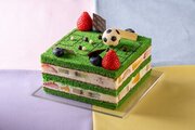 【リーガロイヤルホテル東京】シェフパティシエの遊び心が詰まった、こどもの日ケーキ「サッカーグラウンド」販売