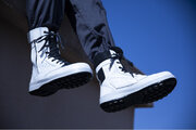 熱中対策に！靴内温度の上昇を和らげる高機能静電安全靴「WS33C付白革静電靴」を発売します