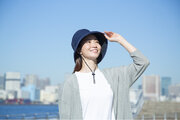 PB「CLOSSHI」から、紫外線対策と暑さ対策が同時にできる「FIBER DRY」日傘帽子が登場！