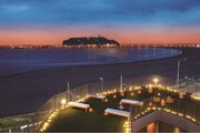 HOTEL AO KAMAKURAのガーデンテラスで、江ノ島シーキャンドルを眺めながら味わうイタリアンブッフェ。サンセットを臨む絶景ビアガーデンを開催！