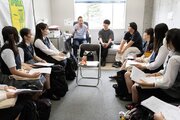 聖学院大学に高大連携校の神田女学園中学高等学校の生徒が来校 -- 探究型学習の一環として英語学習の実践的知見を提供 --