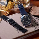 腕時計ベルトブランド カシス(CASSIS)から、新作【カウチックTRP】を販売いたします。1960年代に人気を博したトロピックラバーを高品質素材で製作。