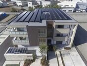 積水ハウス、各住戸で太陽光発電を利用できる賃貸住宅「シャーメゾン ZEH」で住戸毎に専用接続する EV 充電設備の設置を推進