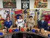 画像：『MLB’s ON FLEEK』（左から）進行の福田典子、MCのさや香・新山、石井、ゲストの山本昌（C）AbemaTV Inc.