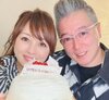 画像：“結婚28周年”渡辺美奈代が夫婦ラブラブショットを公開