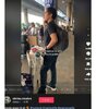 画像：フィリピンの空港の外で妻を待つ夫。旅行帰りのようで大きなスーツケースをカートに積んでおり、妻に携帯電話で連絡を取ろうとしている（『elois…