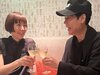 画像：お笑いトリオ・ネプチューンの名倉潤さんは5月5日、自身のInstagramを更新。タレントで妻の渡辺満里奈さんと“19回目”の結婚記念日を迎え、ツーシ…