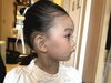 画像：タレントの板野友美さんは5月7日、自身のInstagramを更新。娘の顔出しショットを公開し、「頭の形、優勝」と称賛の声が多数上がっています。（サム…