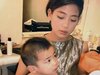 画像：モデルのUTAさんは5月12日、自身のInstagramを更新。母でエッセイスト・内田也哉子さんと幼少期に撮影した写真を公開しました。（サムネイル画像出…