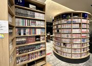 「クインテッサホテル東京羽田 Comic＆Books」は漫画8000冊読み放題でドリンクバー無料 / さらにカレーとうどんが24時間食べ放題の天国だった