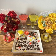 推しの記念日を彩る「Anniversary Set」が東京のカフェで発売！プレートやサイダーなどがセット