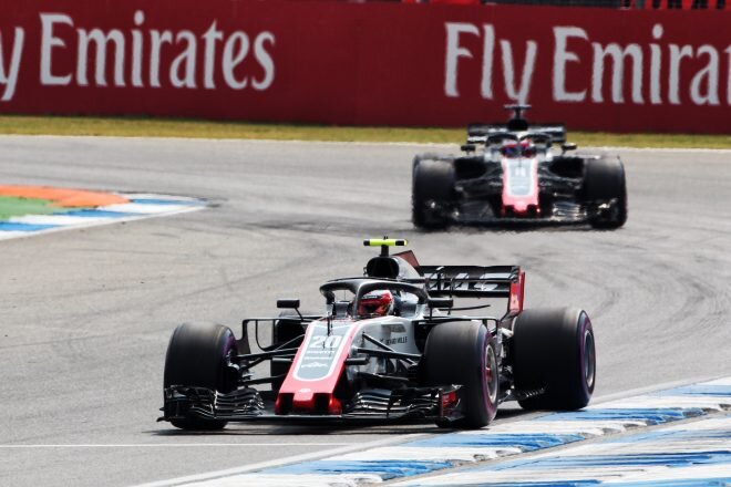 画像：マグヌッセン、F1最高のチームメイトにバトンをあげるも「純粋なスピードではグロージャンが上」と主張