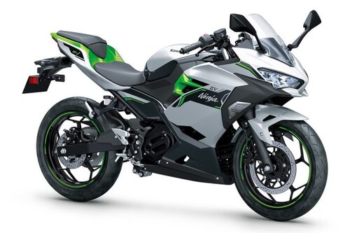 ヤマハXSR900GP』や『カワサキNinja ZX-4RR』など話題の注目 ヤマハXSR900GP』や『カワサキNinja ZX-4RR』など話題の注目