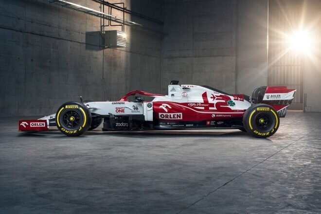 アルファロメオF1、2021年型マシン『C41』を初公開。拮抗する中 アルファロメオF1、2021年型マシン『C41』を初公開。拮抗する中