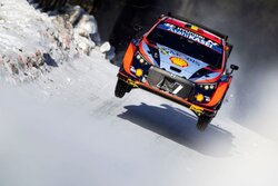 話題-22年ぶりに記録更新。ラリー・スウェーデンの氷雪路で平均速度141km/h【WRC Topic】