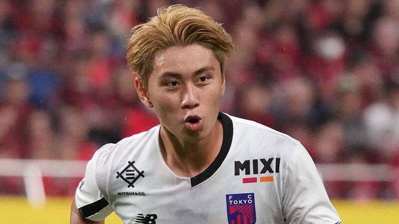 鹿島復帰の荒木遼太郎は「しんどい」FC東京の環境が話題。東京 鹿島復帰の荒木遼太郎は「しんどい」FC東京の環境が話題。東京
