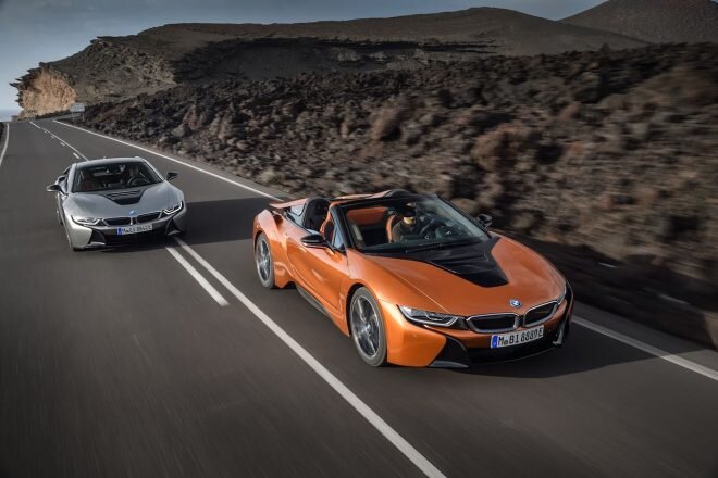 画像：ロードスターも追加。プラグインハイブリッドスポーツ、新型『BMW i8』が登場