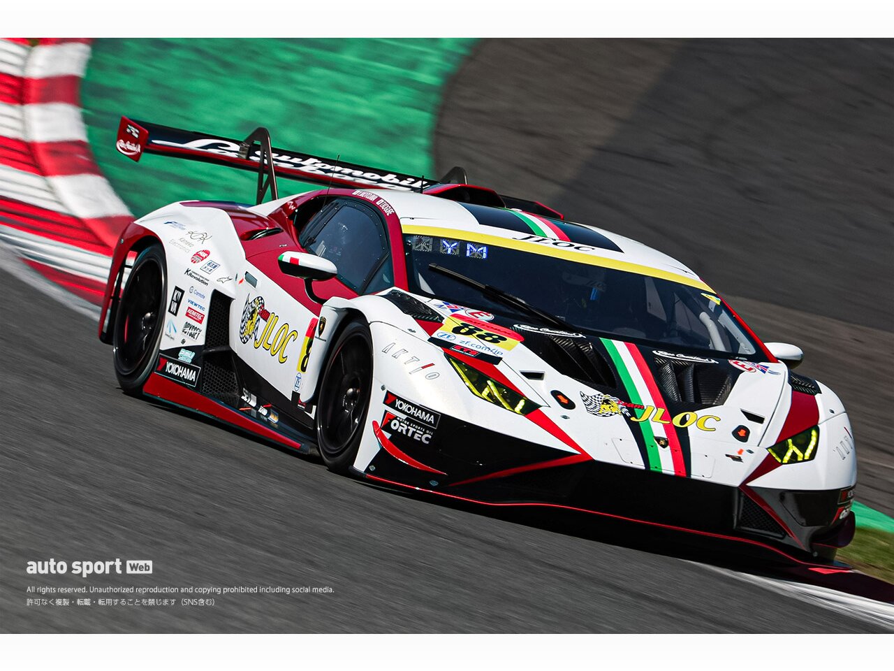 GT3同士のタイムバトルを制したJLOCランボルギーニがコンマ5秒差 GT3同士のタイムバトルを制したJLOCランボルギーニがコンマ5秒差