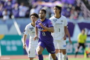 広島新加入のFWベン・カリファがホームデビュー「気持ちよくサッカーができる」