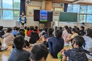 鈴鹿8耐参戦の信州活性プロジェクトTeam長野が拠点とする長野県の小学校でキャリア授業を行う