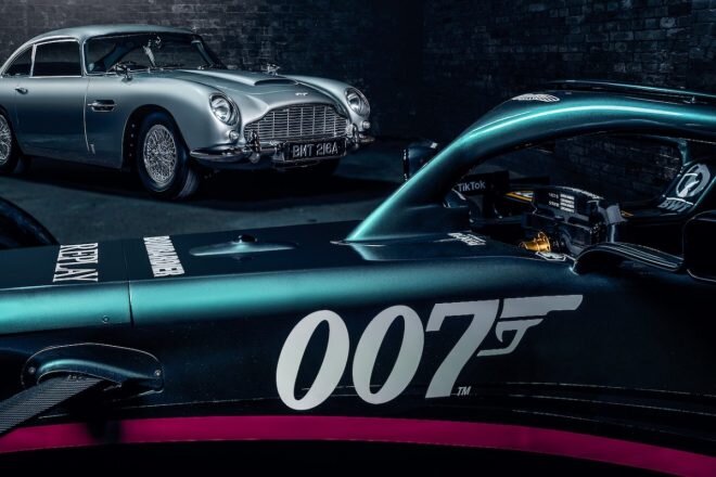 写真ニュース 1 1 アストンマーティンf1と映画 007 がコラボ 最新作公開を記念し マシンにロゴ Biglobeニュース