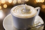 ウィンナーコーヒーはなぜ「ウィンナー」なのか　意外と知らないカフェ用語の由来
