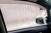 車の窓にガラスのような「氷の板」　まさかの光景に道民も「こんなこと初めて！」