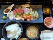 北海道旅で絶対食べたい刺身定食！ 朝市より安くて旨い『gyogyo』（函館）の「朝獲れお刺身定食」がおいしいワケ
