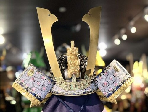 エンゼルスの「兜」作った工房「丸武」は、超楽しい「甲冑テーマ エンゼルスの「兜」作った工房「丸武」は、超楽しい「甲冑テーマ