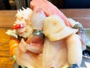 約15種類の魚介がのる海鮮丼がスゴい！ 札幌の鮮魚店『シハチ鮮魚店』はシーフード天国だった