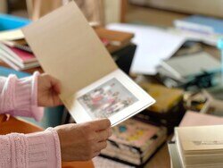 画像：61歳の磯野貴理子さんが、“洗濯機なし”の生活についてトーク番組で語った。断捨離、終活を進める磯野さんの話に賛否両論が巻き起こっているが、同年代の女性たちはどう考えているのだろうか。独身アラ還女性たちの事情を聞いた。