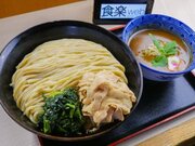 元力士が作る1.5kgの横綱級つけ麺とは？ 横浜の『らー麺土俵 鶴嶺峰』で超弩級のデカ盛りつけ麺を食べてきた