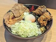三田製麺所伝説のすた丼屋のコラボ「伝説のすたみな油そば」はおいしいのか？ 実食してみた！