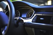 自動車部品づくりや最新技術を体験できるデンソーの工場見学が大人気