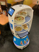 幸楽苑、”ロボット従業員”の導入実験へ 自動配膳ロボが厨房~客席間を障害物にぶつからずに往復