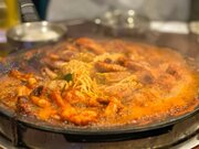 話題の韓国式激辛タコ鉄板焼き「チュクミ」はウマいのか？ 新大久保の専門店『チュクミドサ』で食べてきた