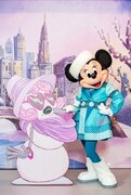 【ディズニー】ミニーマウスの“冬限定”ファッションを初公開！バースデーお祝い動画も
